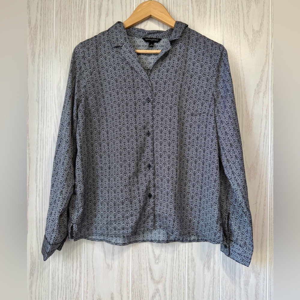 Banana Republic Black White Geometric Long Sleeve Button Up Blouse Size M EUC